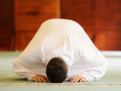 سبک داشتن نماز چه پیامدهایی به دنبال دارد؟